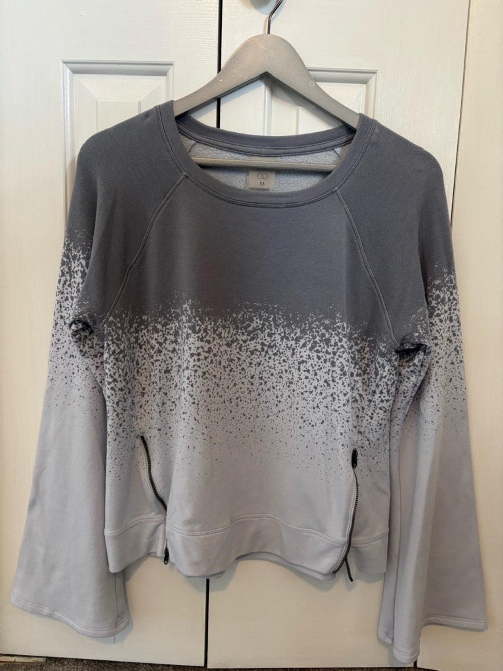 CALIA by Carrie Underwood Gray Ombre Pullover Sweatshirt with Zippered Hem